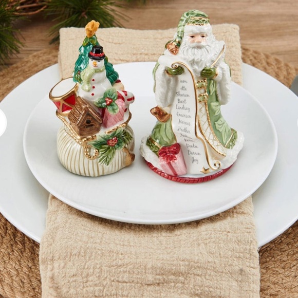 FITZ & FLOYD Holiday Home Green Santa Salt and Pepper Set - Picture 1 of 6